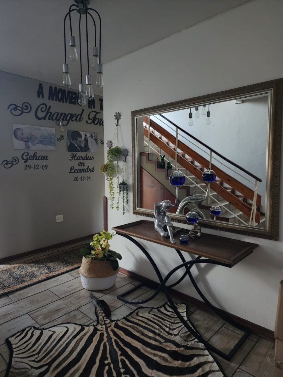 4 Bedroom Property for Sale in Christiana North West